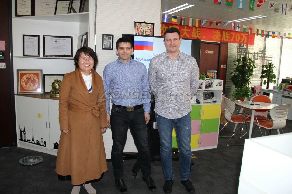 Welcome to Russia customers to visit our company